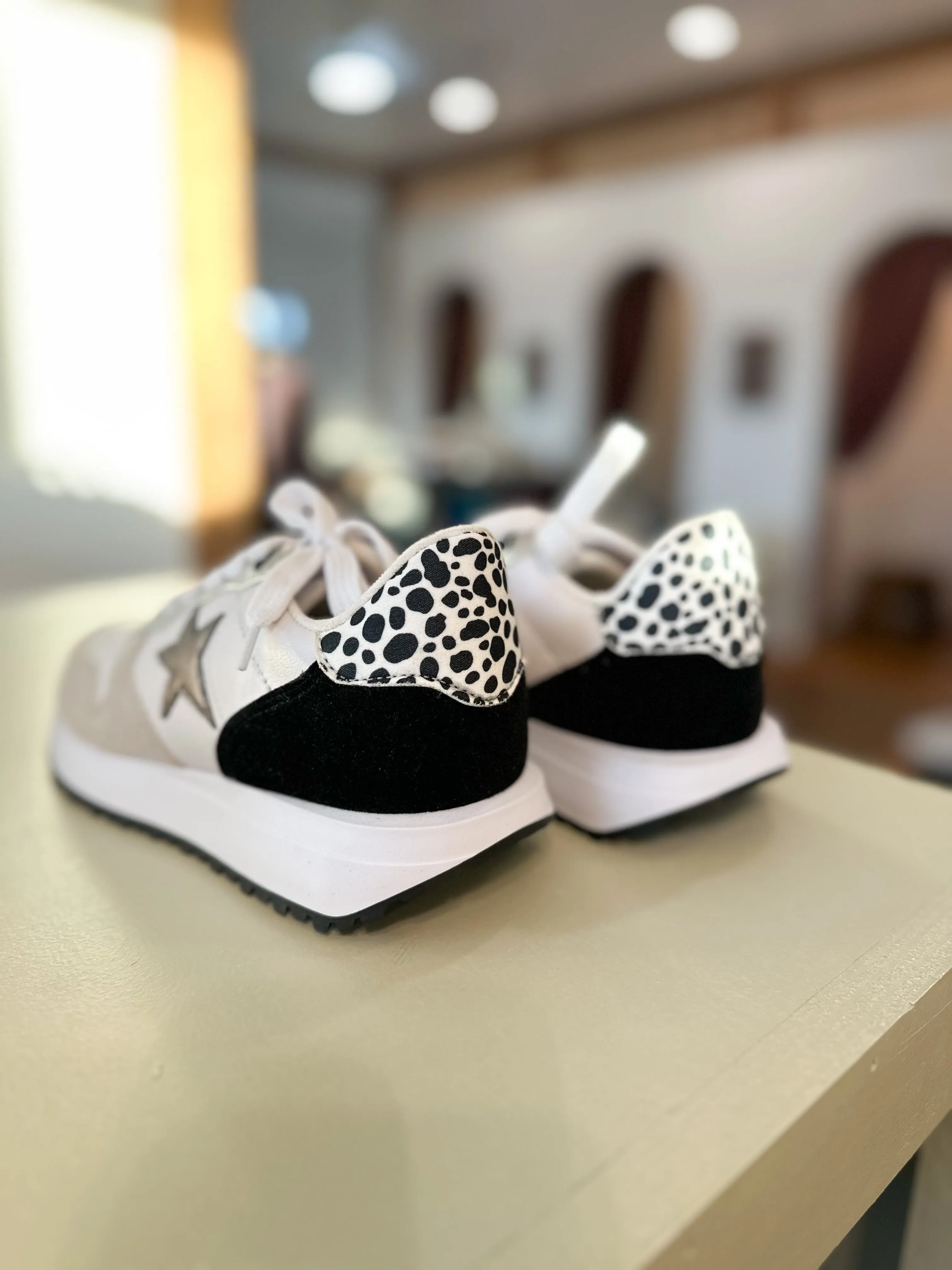 Ace Sneaker