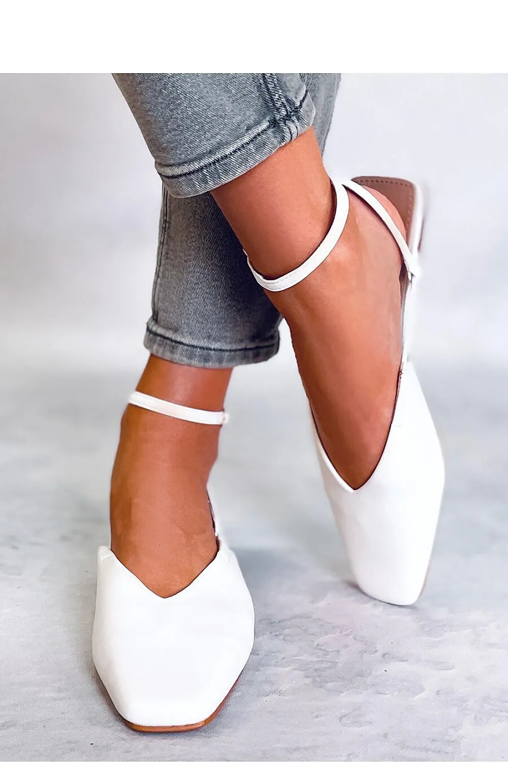 Ballet flats