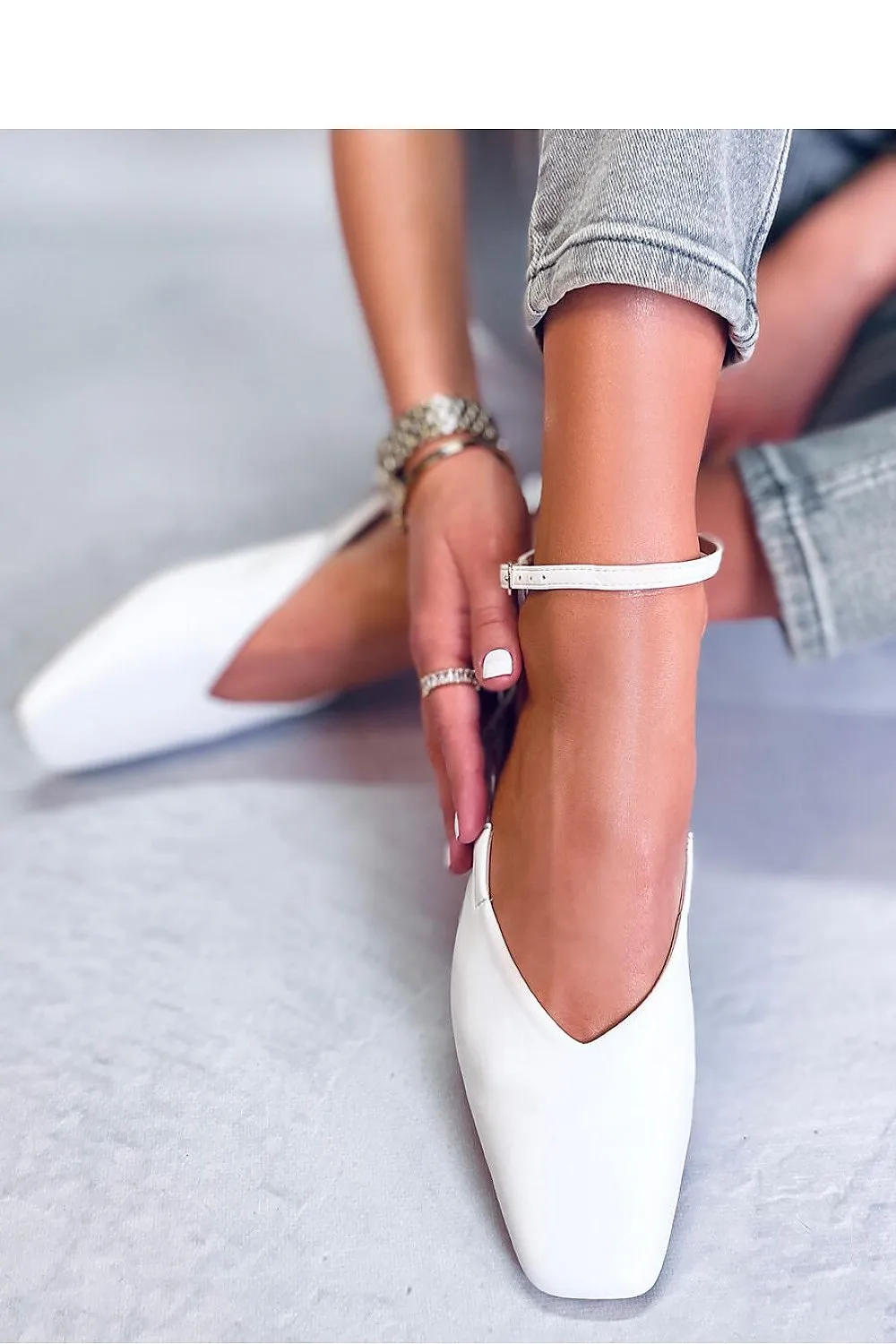 Ballet flats