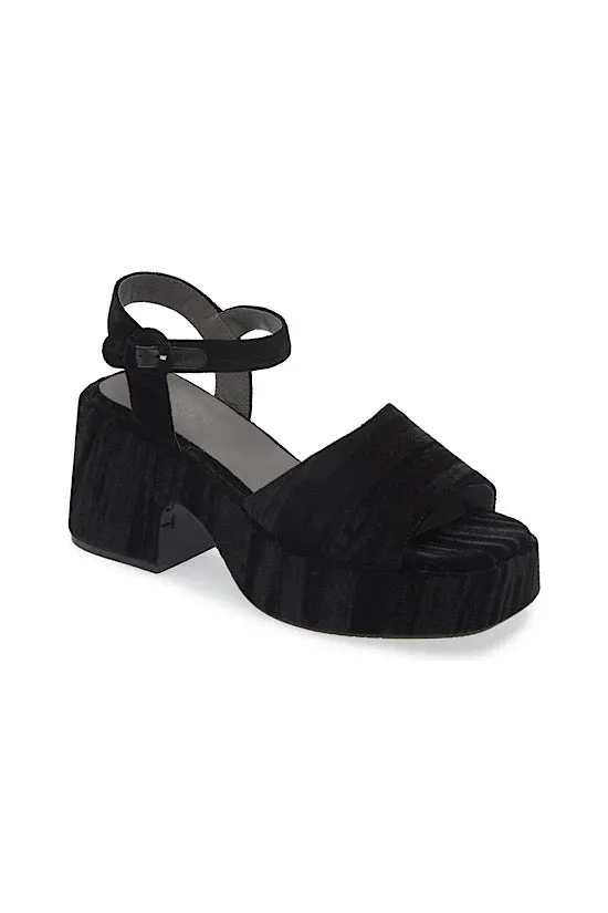 FINAL SALE: Chocolat Blu Helga in Black Velvet