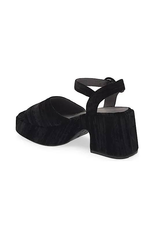 FINAL SALE: Chocolat Blu Helga in Black Velvet