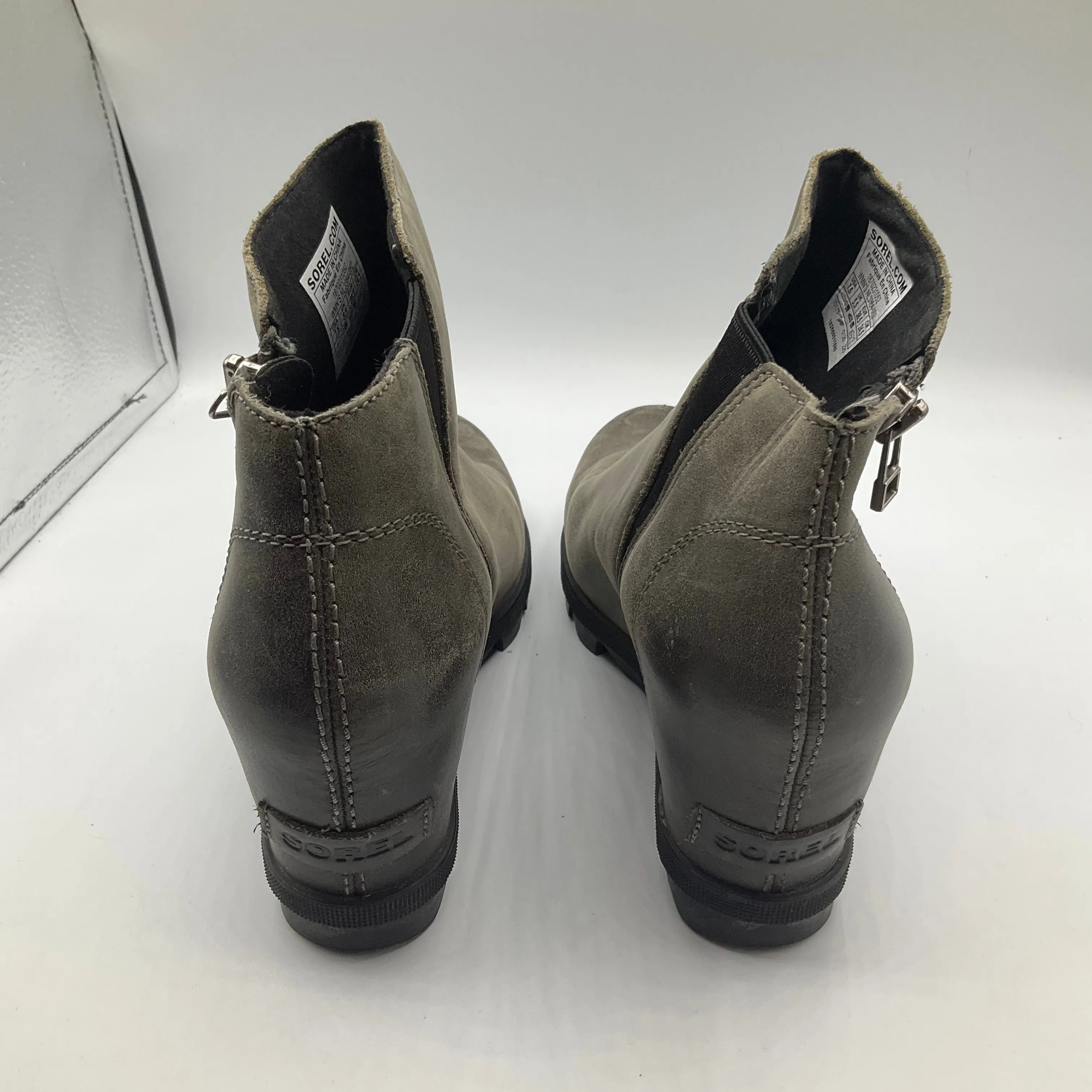 Grey Boots Ankle Flats Sorel, Size 7.5