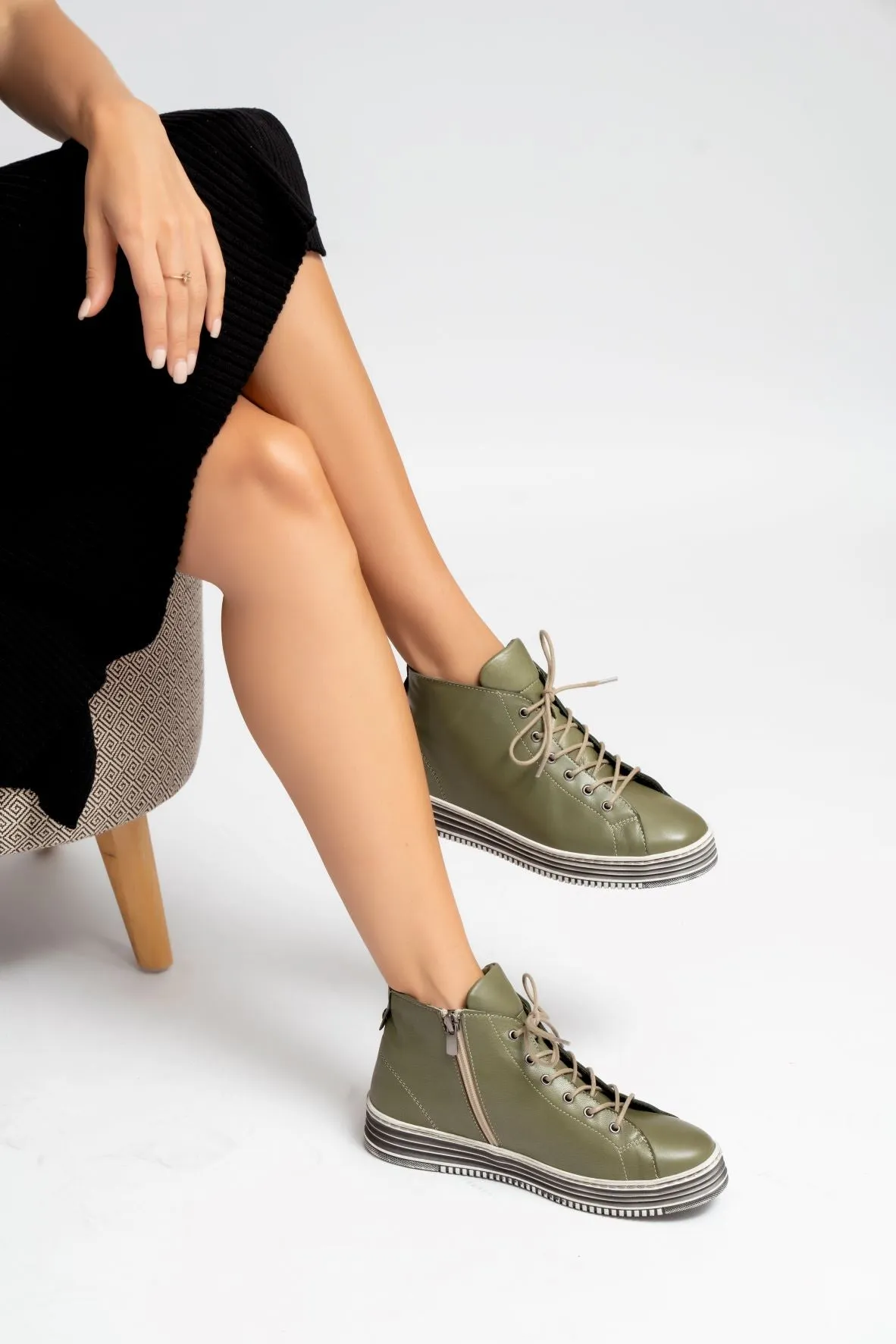 Vivid - Olive